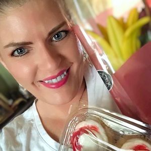 Meet your Posher, Gina